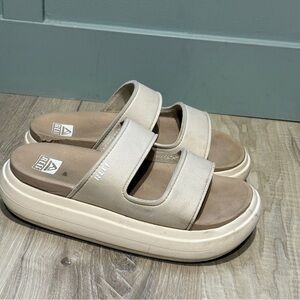 Reef platform sandals foam tan women's size 8‎